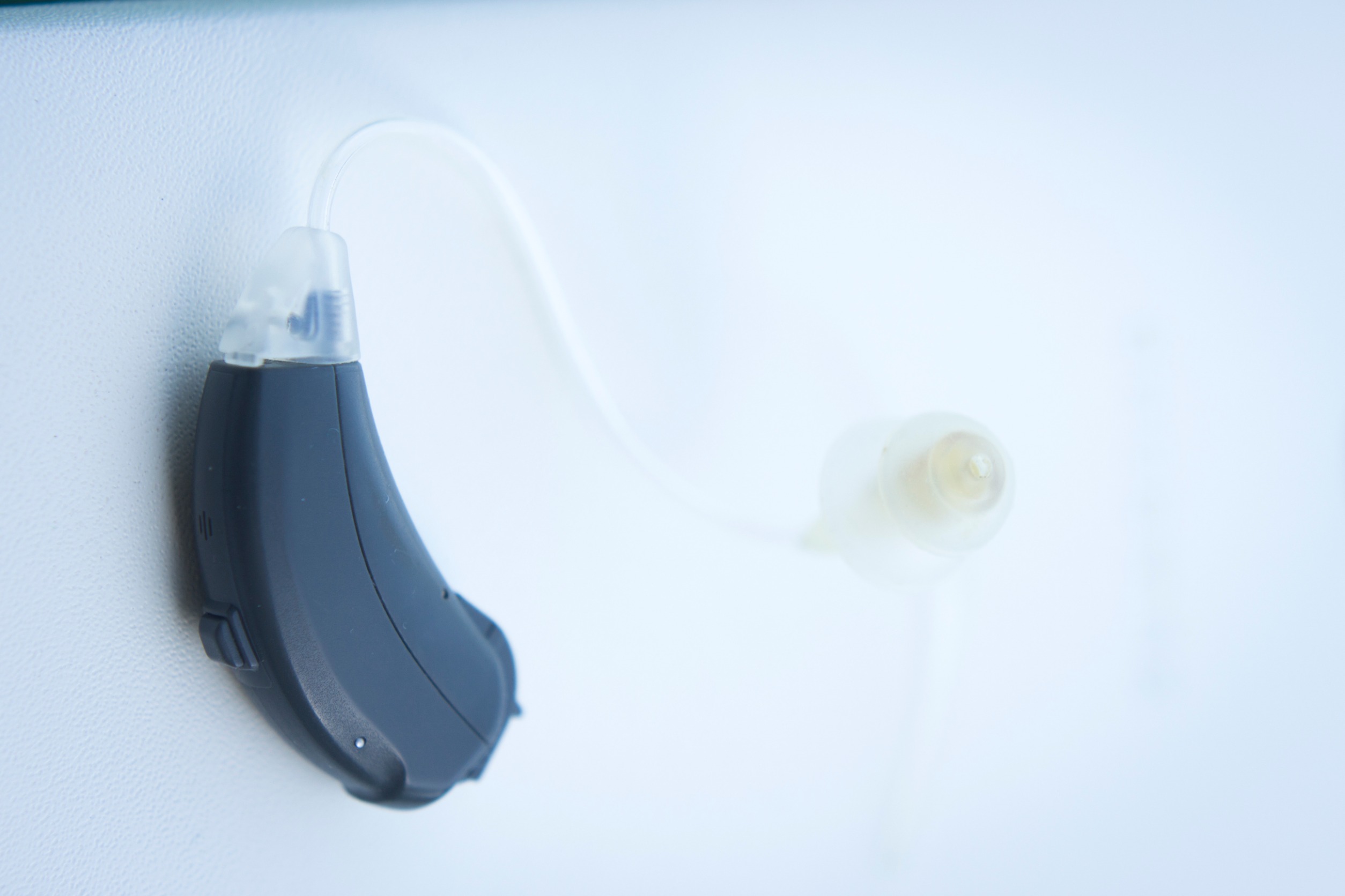 6 Reasons When Your Hearing Aids Need Professional Cleaning
